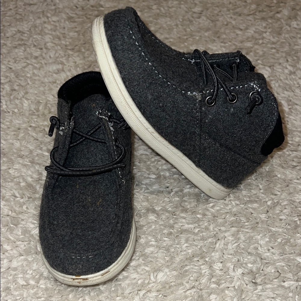 Max + Jake Gray felt like pull on toddler Boots size 9